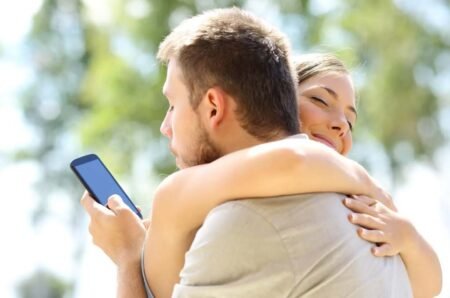 Cómo saber si tu pareja siente algo por su ex